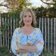 Lisa Baker eXp Realty logo